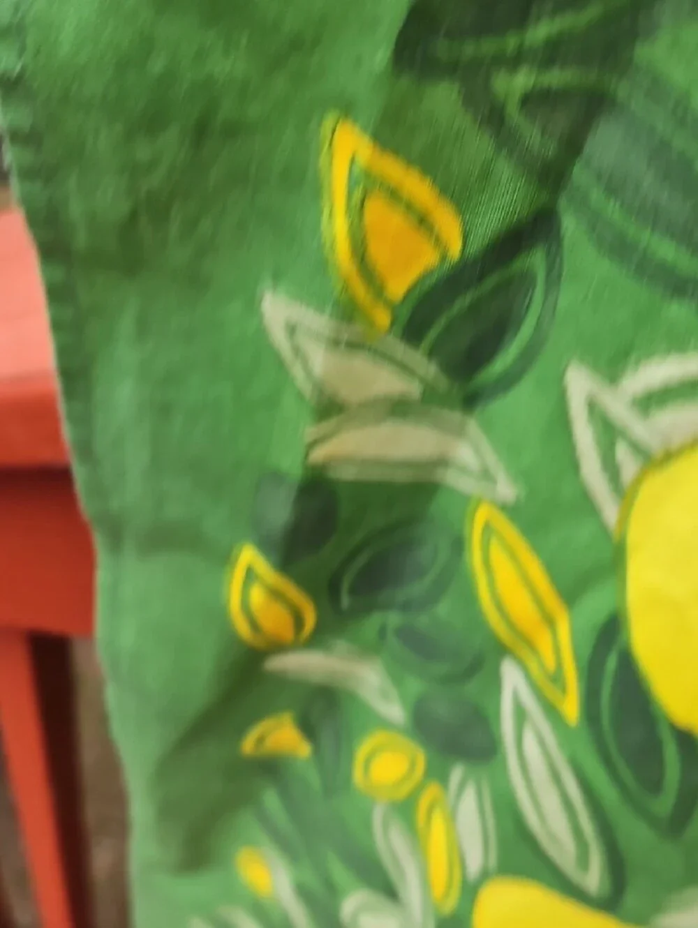 NEW Food Network Yellow Lemon Print on Green Tablecloth with Decorative Border